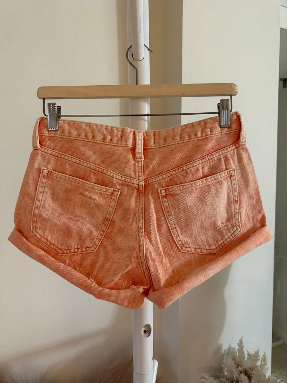 Free People We The Free Romeo Rolled Cuff Peach Denim Shorts Boho Festival Vacay